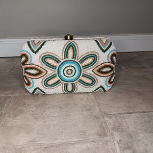 BOGO FREE❣️ Embroidered Floral Clutch